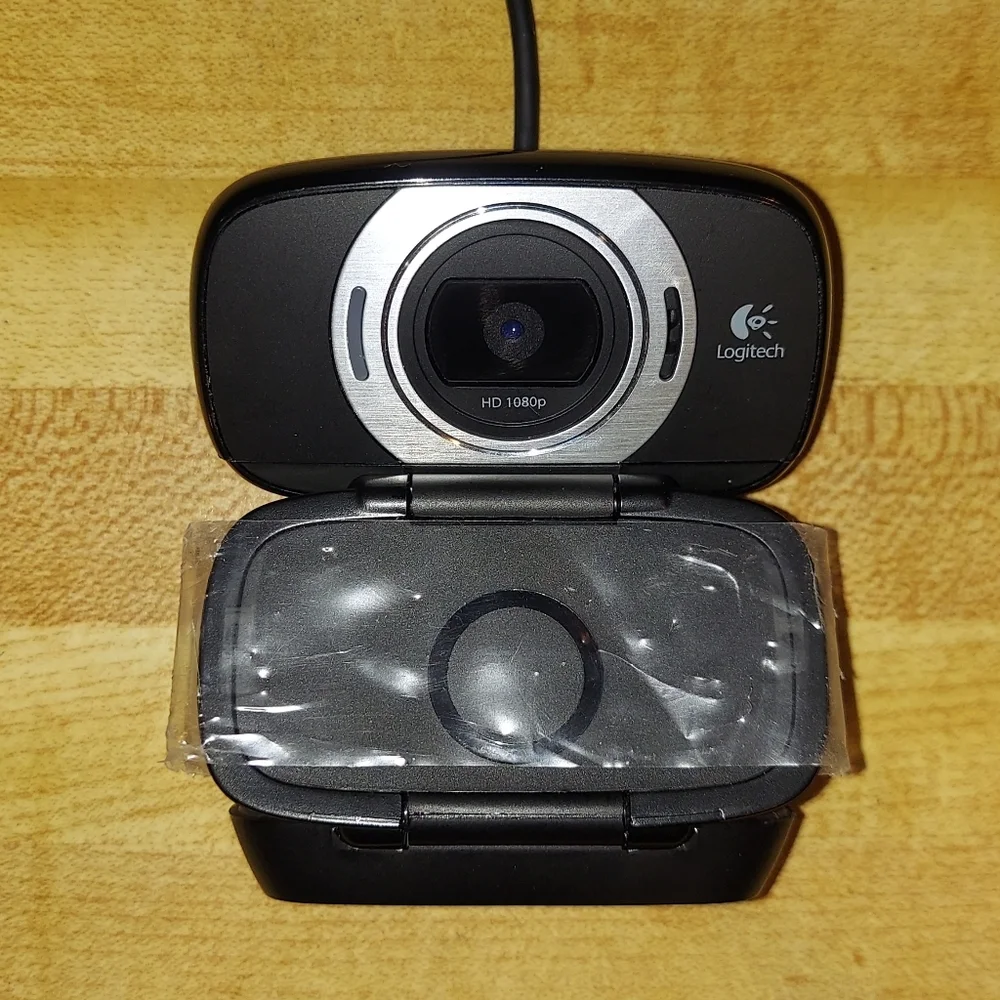 LOGITECH C615 HD 1080P PORTABLE WEB CAM SWIVELS 360° MICROPHONE FOLD & GO DESIGN